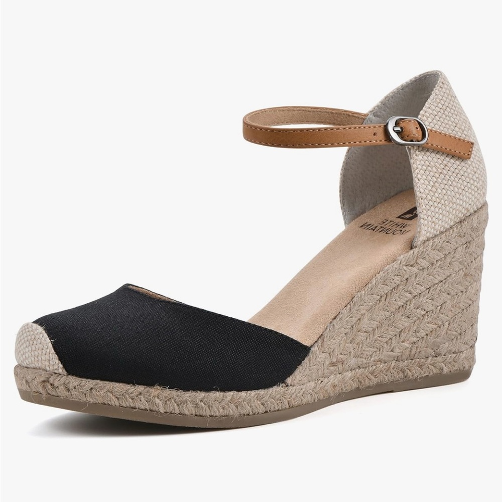 White Mountain Women's Black and Tan Shoes - Picture 10 of 10